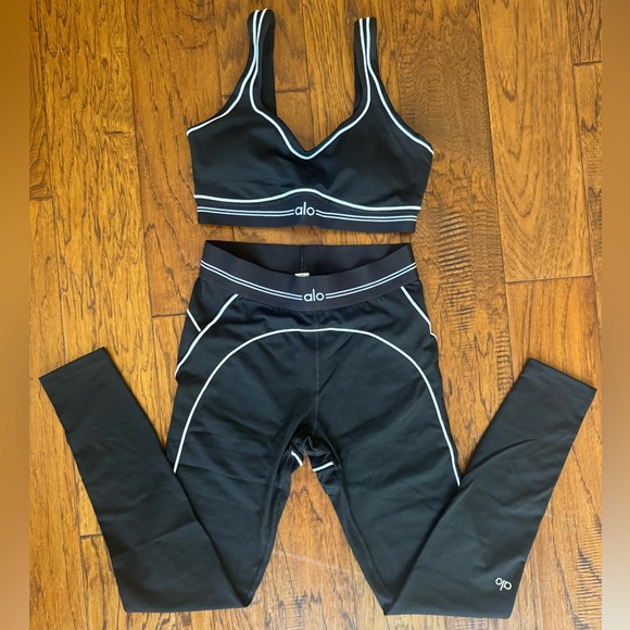 AUTHENTIC ALO Black Sports Bra and Leggings Set - Picture 1 of 6